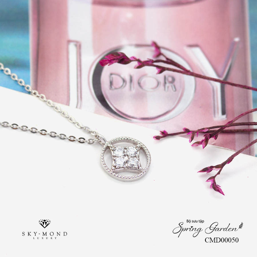 “Vũ khí tối thượng” khẳng định phong cách của nữ doanh nhân trẻ