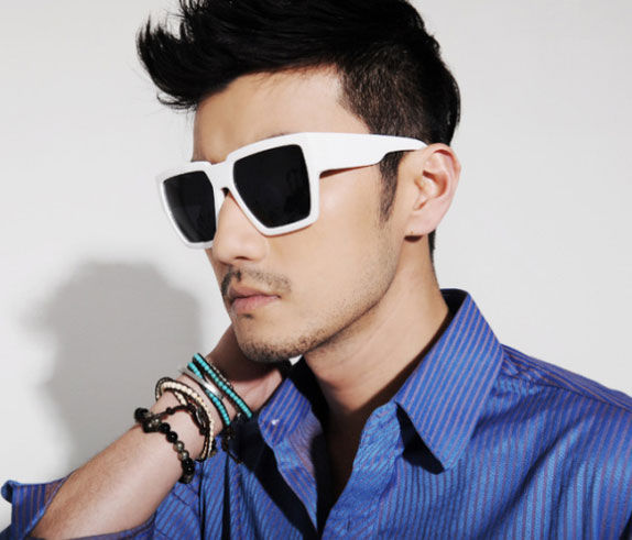 Những Mẫu Kính Thời Trang Chưa Bao Giờ Lỗi Mốt