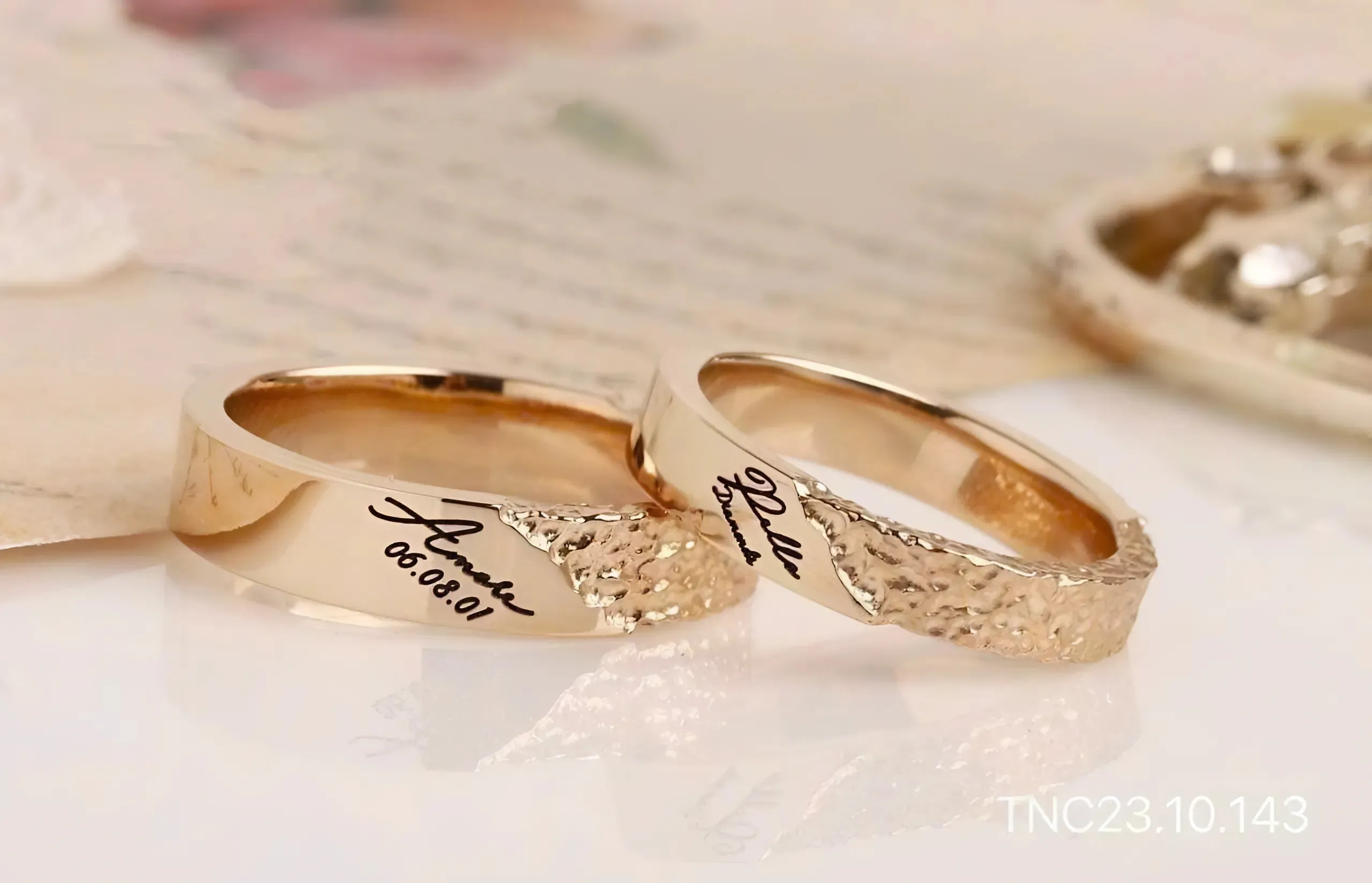 nhẫn cưới thiết kế