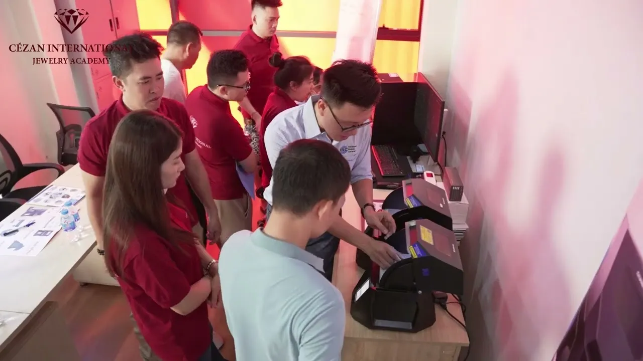 học viện trang sức quốc tế Cezan