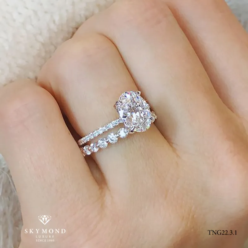 nhẫn cầu hôn đeo ngón nào