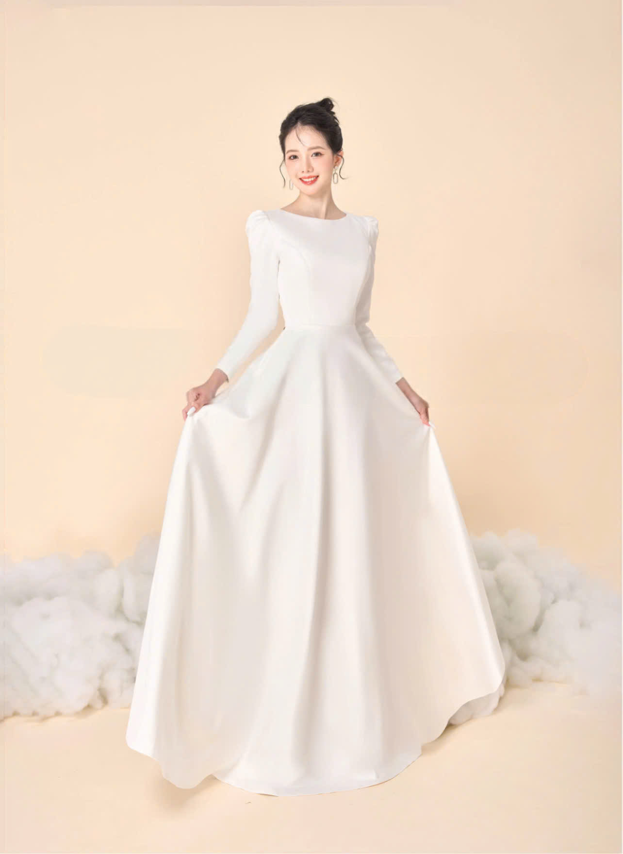 váy cưới cổ thuyền