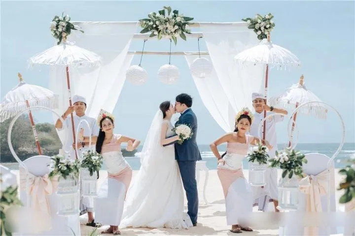 Khám Phá Các Địa Điểm Cưới Ven Biển Tuyệt Đẹp Cho Đám Cưới