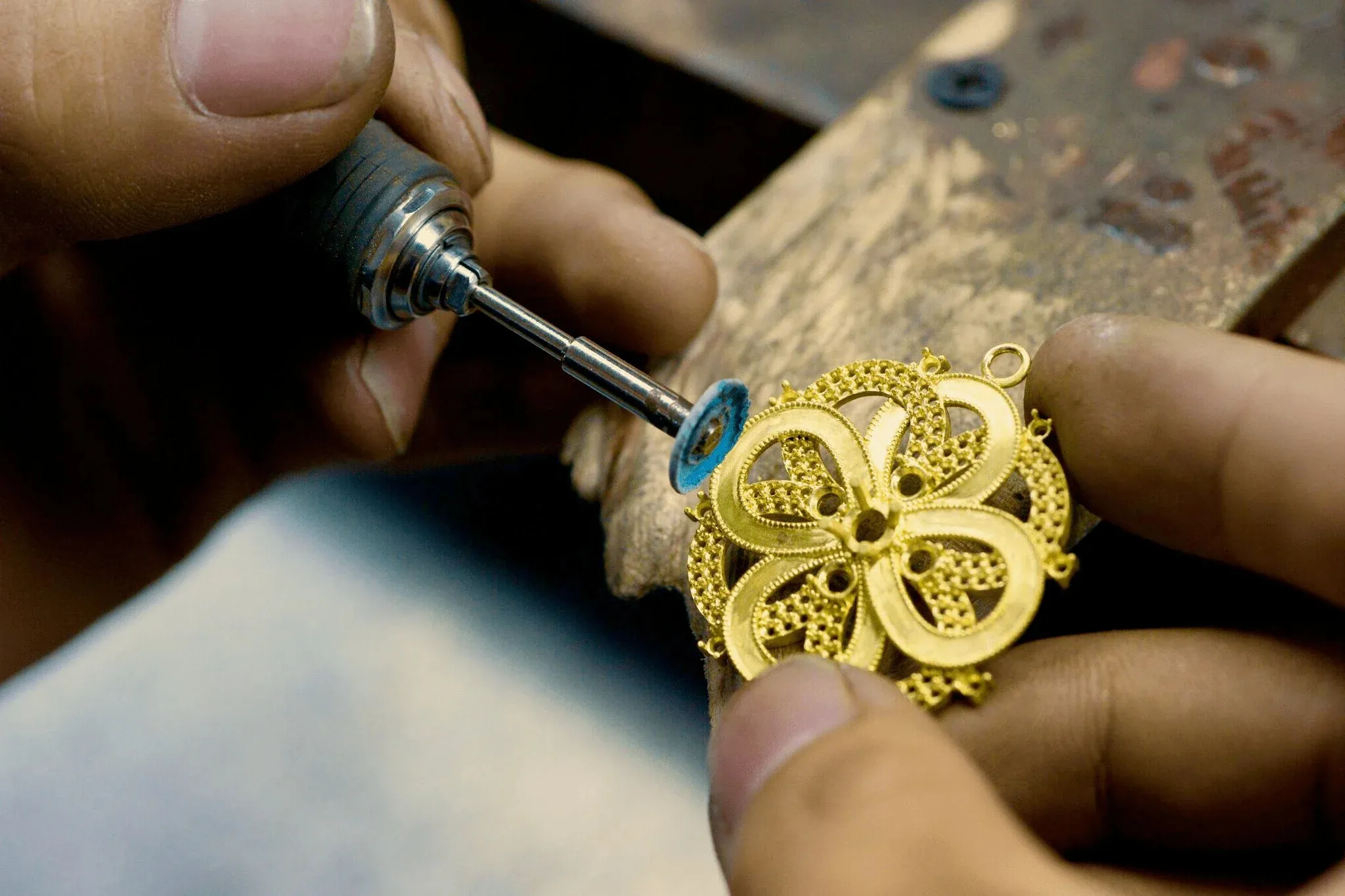 chế t&aacute;c trang sức skymond