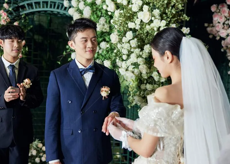 30+ MẪU BÀI PHÁT BIỂU ĐÁM CƯỚI HỌ NHÀ TRAI: CẢM ĐỘNG, HÀI HƯỚC VÀ CHUẨN NGHI THỨC