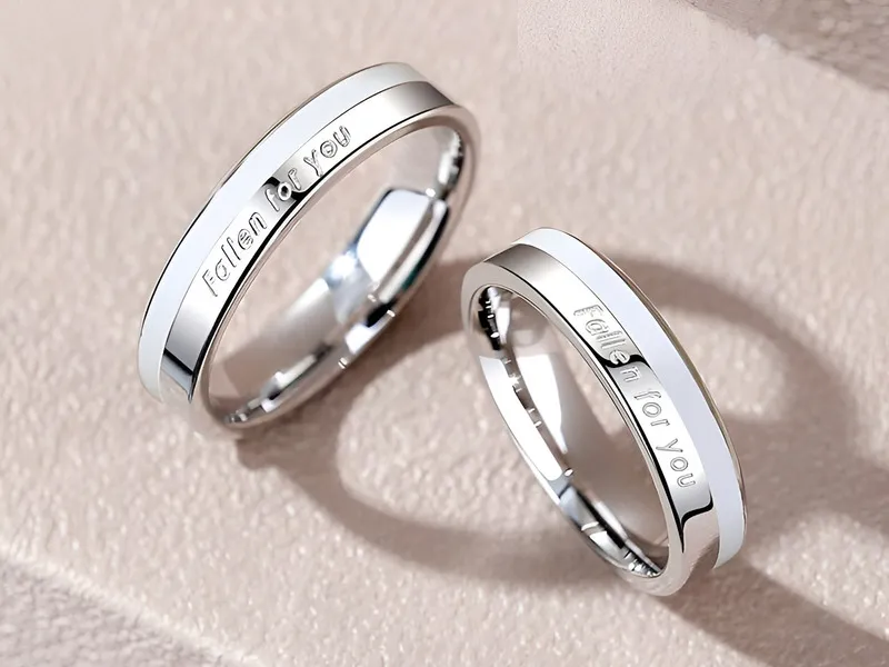 Nhẫn Bạch Kim Có Bị Ố Vàng Không? Lời Giải Phù Hợp Cho Người Yêu Sắc Trắng Thuần Khiết