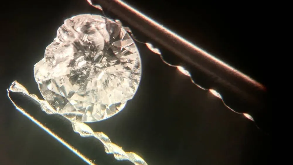 kim cương xuống cấp theo thời gian d&agrave;i sử dụng