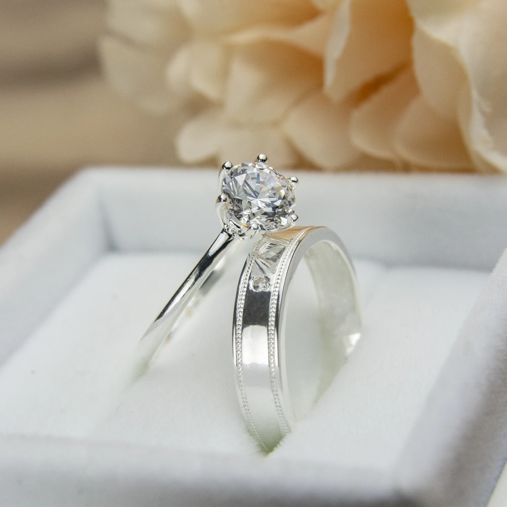 cặp nhẫn cưới bạch kim