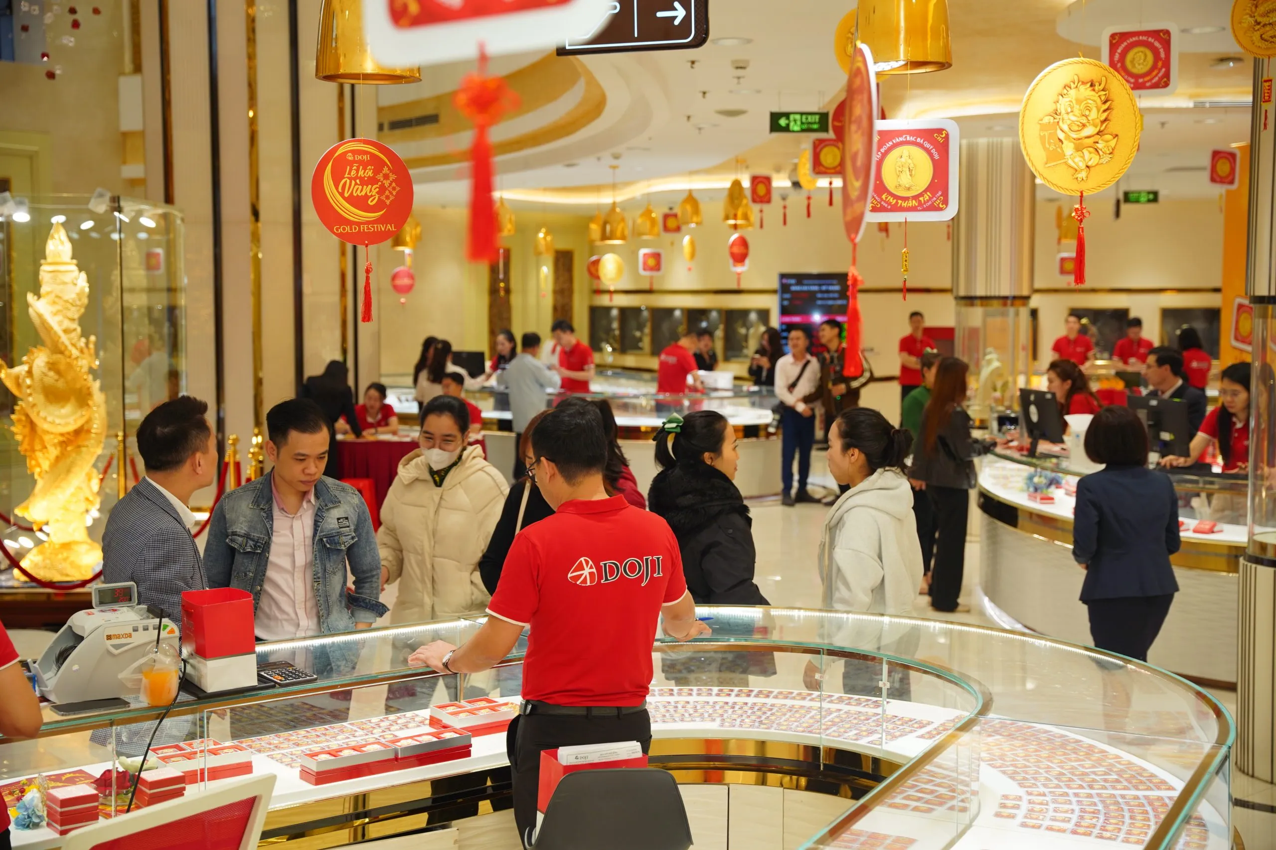 thương hiệu doji