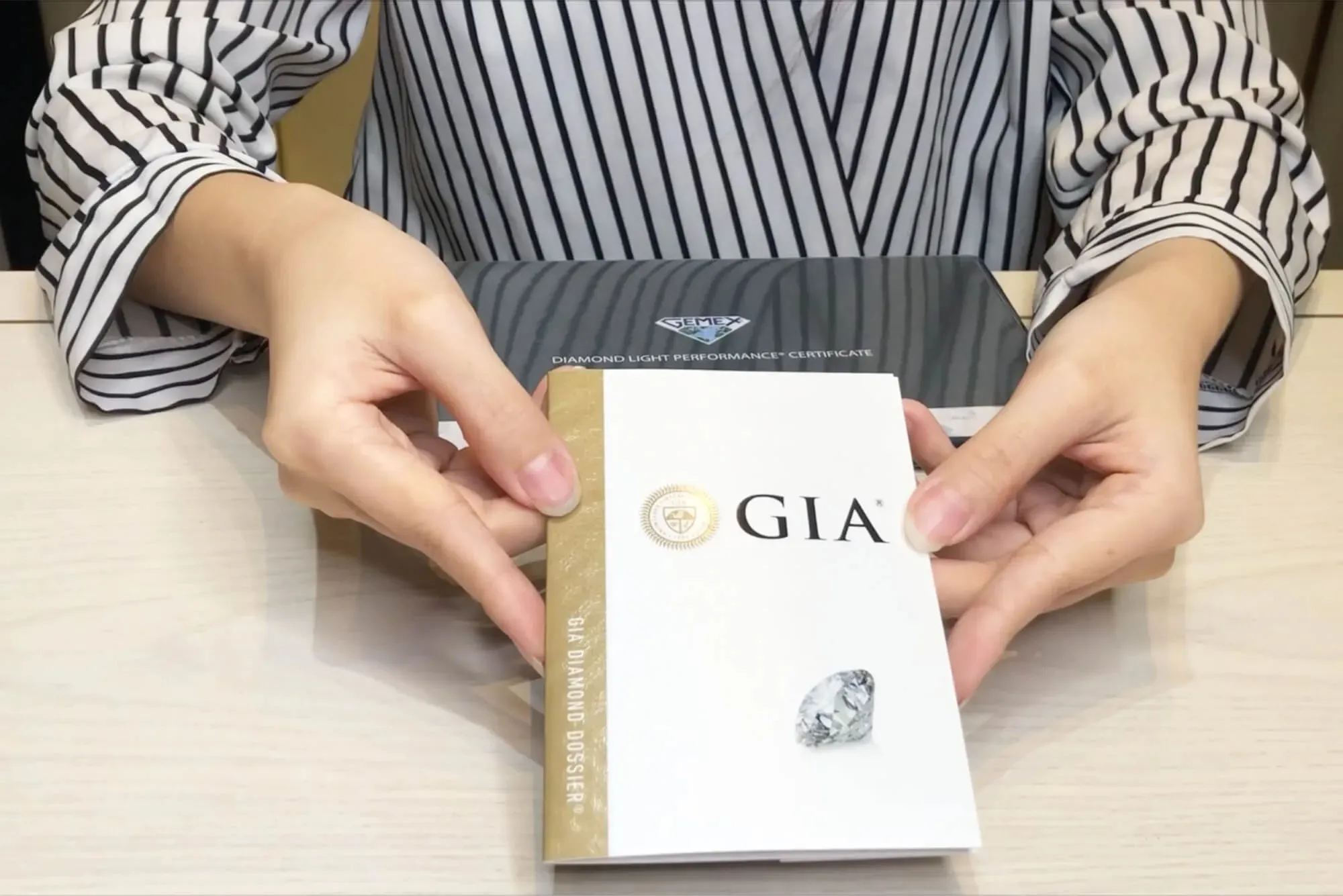 giấy tờ kiểm định sản phẩm